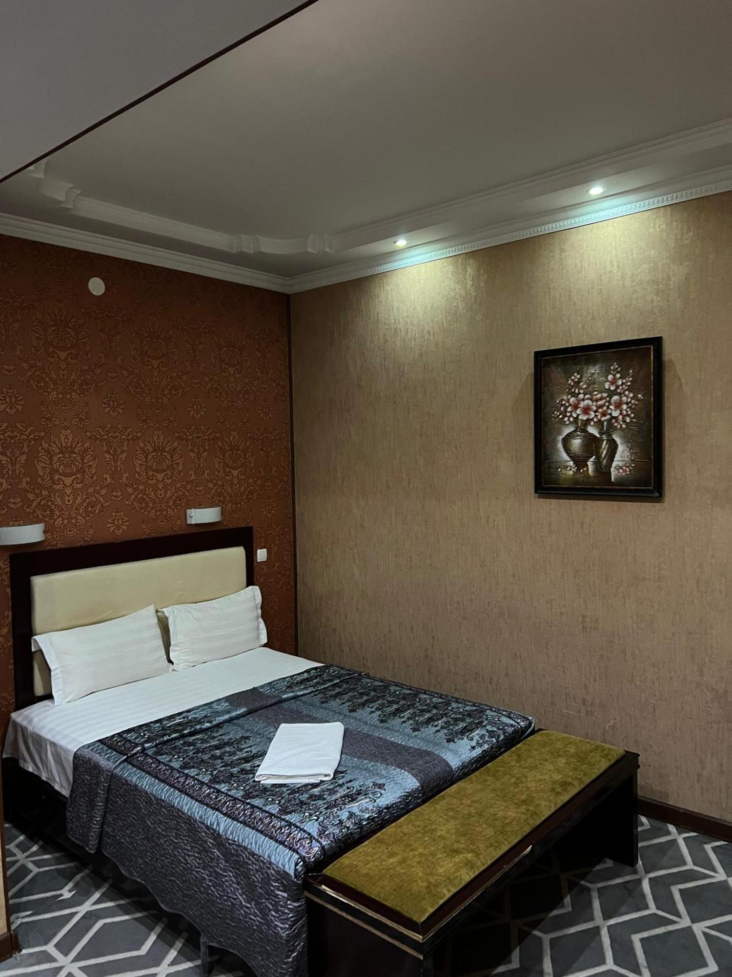Sary Arka Hotel Chimkent Chambre photo
