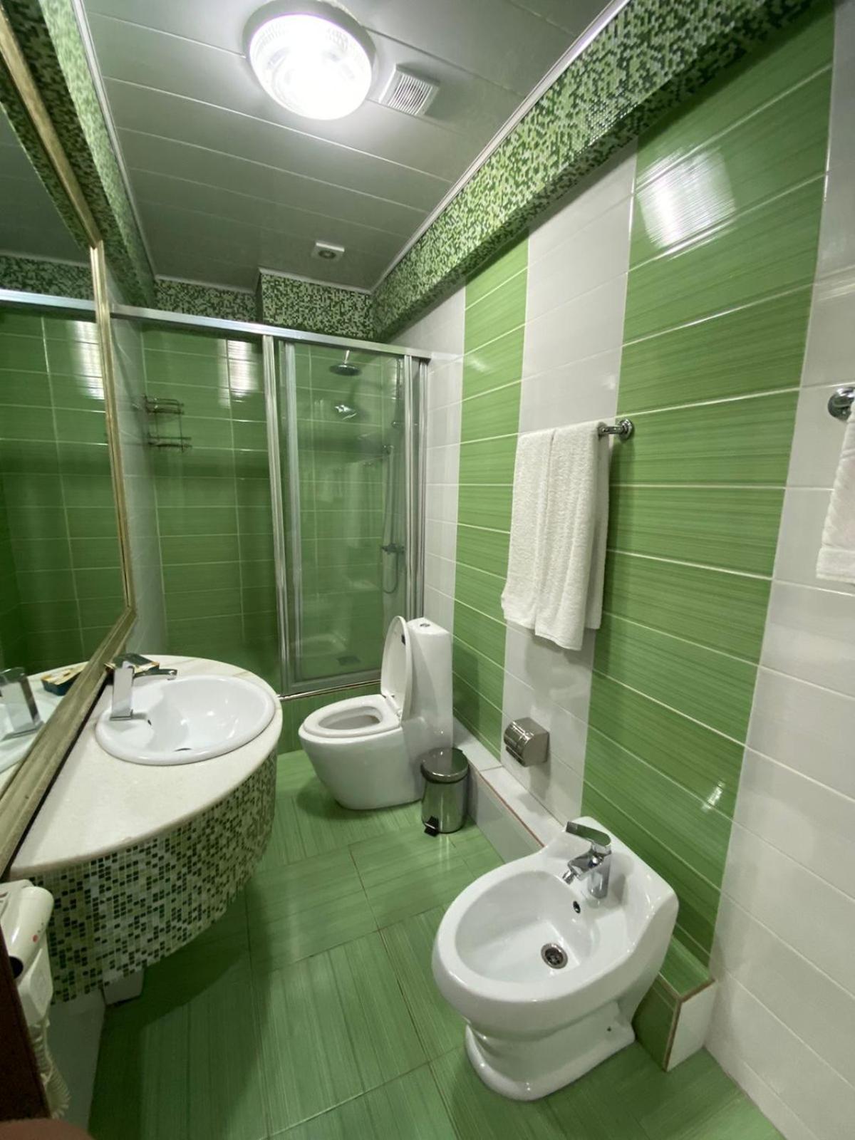 Sary Arka Hotel Chimkent Extérieur photo
